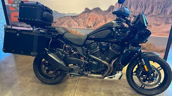 HARLEY-DAVIDSON PAN AMERICA 1250 S 